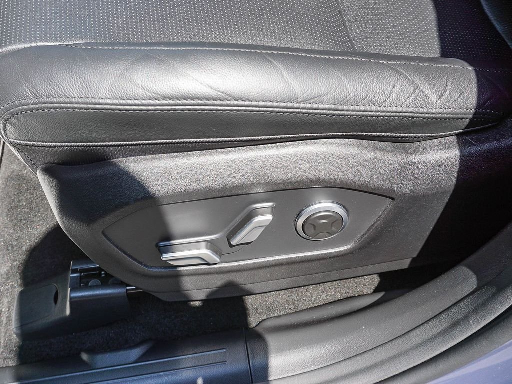 Used 2025 Blue Hyundai Limited image 20