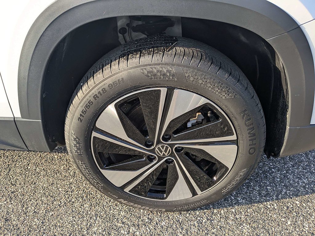 2025 Volkswagen Taos SE - Photo 11