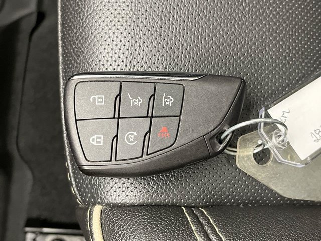 Used 2022 Summit White GMC SLT image 32
