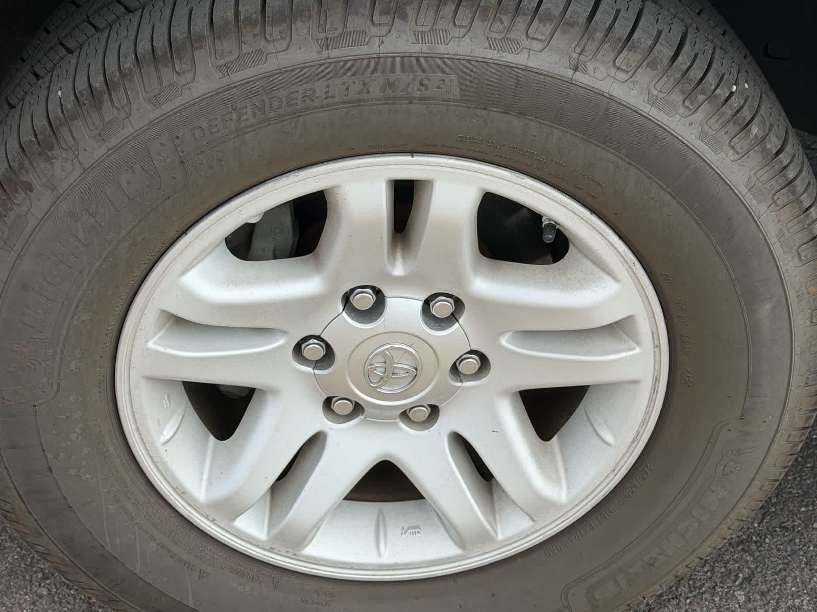 Used 2005 Phantom Gray Pearl Toyota SR5 image 6