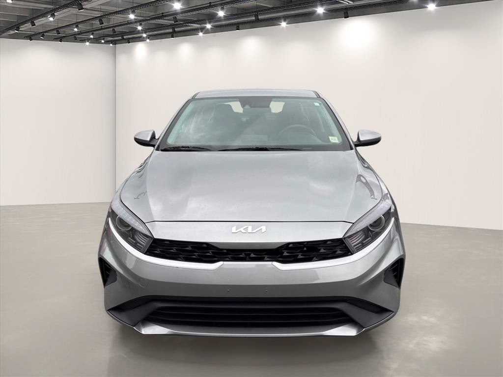 Certified Used 2023 Steel Gray Kia LXS image 3