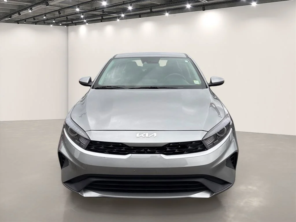 Certified Used 2023 Steel Gray Kia LXS image 3