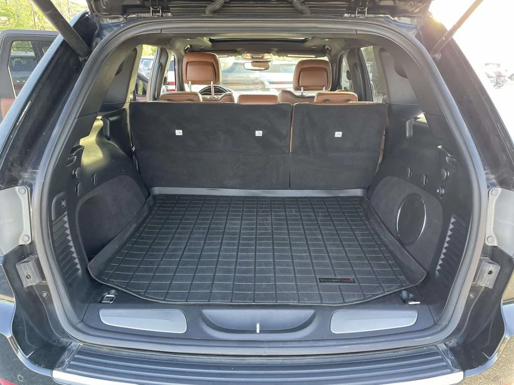 Used 2020 Diamond Black Crystal Pearlcoat Jeep Overland image 31
