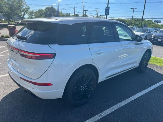 Used 2023 White Lincoln Standard image 4
