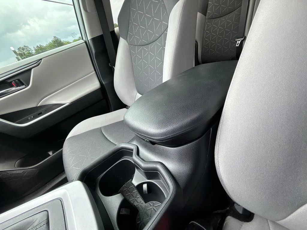 Used 2021 Gray Toyota XLE image 22