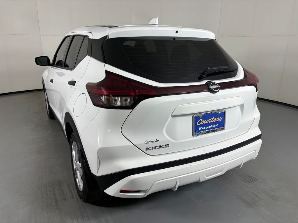 Used 2024 White Nissan S image 6