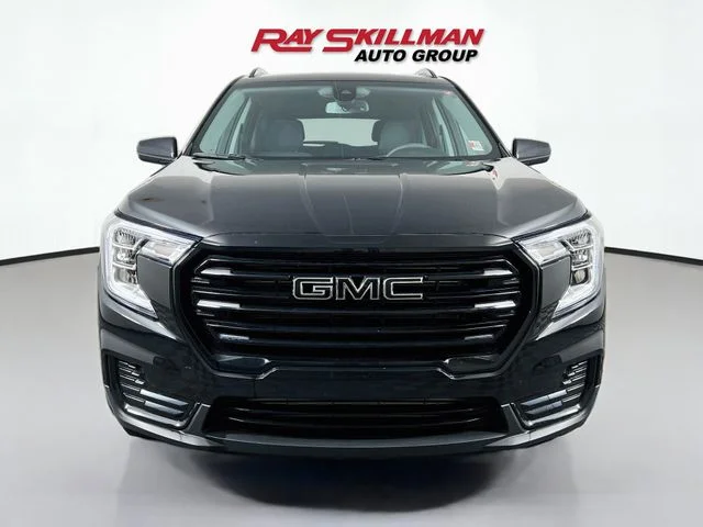 Used 2023 Black GMC SLE image 2