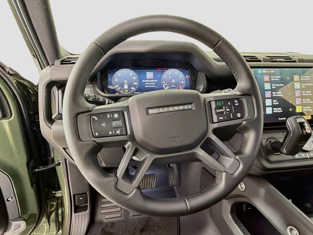 New 2026 Woolstone Green Land Rover X-Dynamic SE image 11