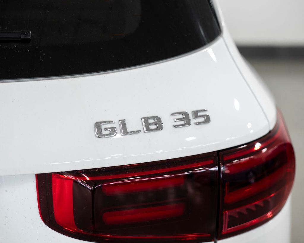 New 2026 Polar White Mercedes-Benz GLB 35 AMG® image 10