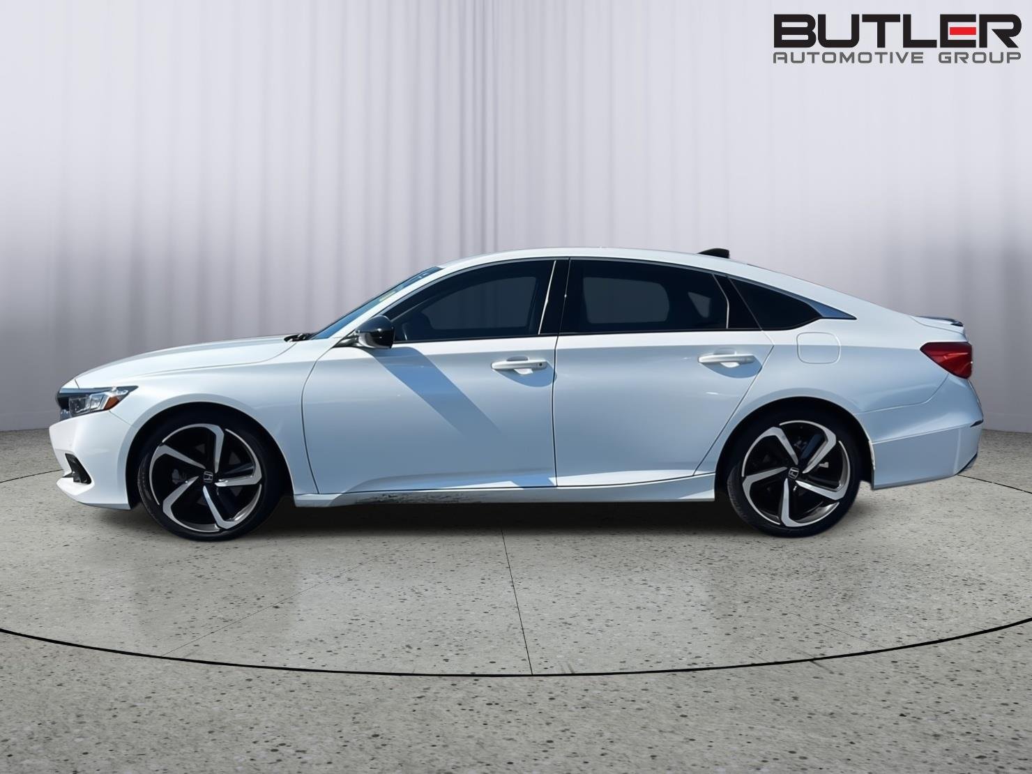 Used 2022 Platinum White Pearl Honda Sport Special Edition image 2