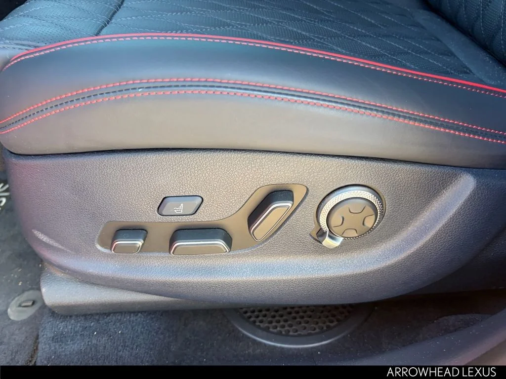 Used 2025 Red Genesis 3.5T Sport image 13