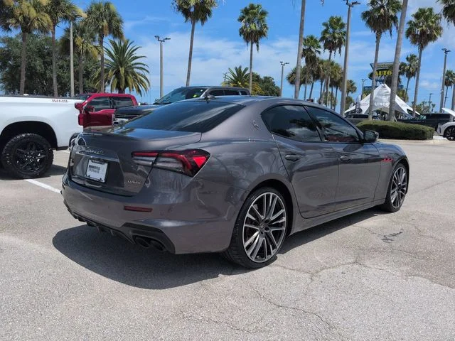 Used 2022 Gray Maserati Trofeo image 4