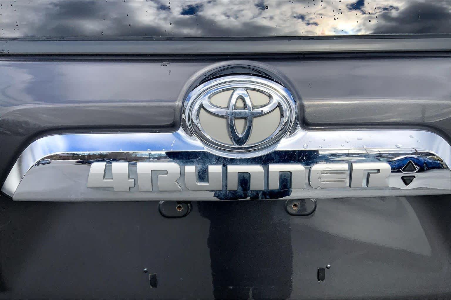 Used 2021 Magnetic Gray Metallic Toyota TRD Off Road Premium image 18