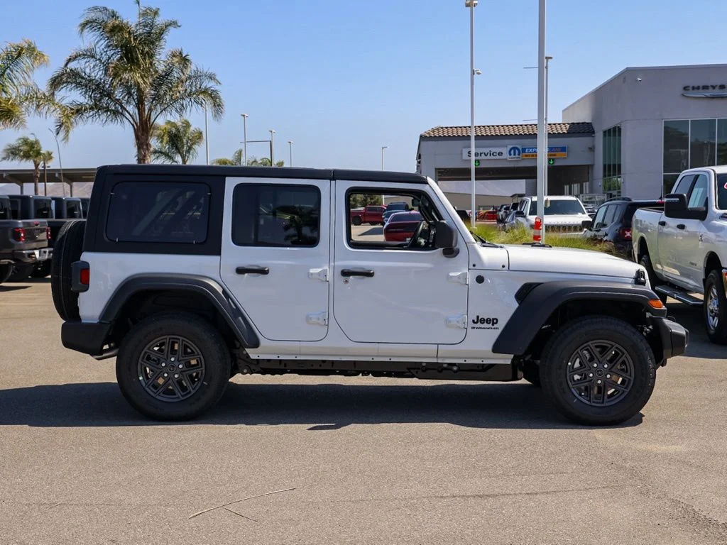 New 2026 Bright White Clear-Coat Exterior Paint Jeep Sport image 3