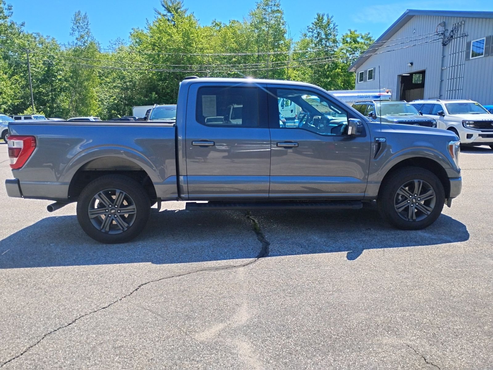 Used 2023 Gray Ford Lariat image 8