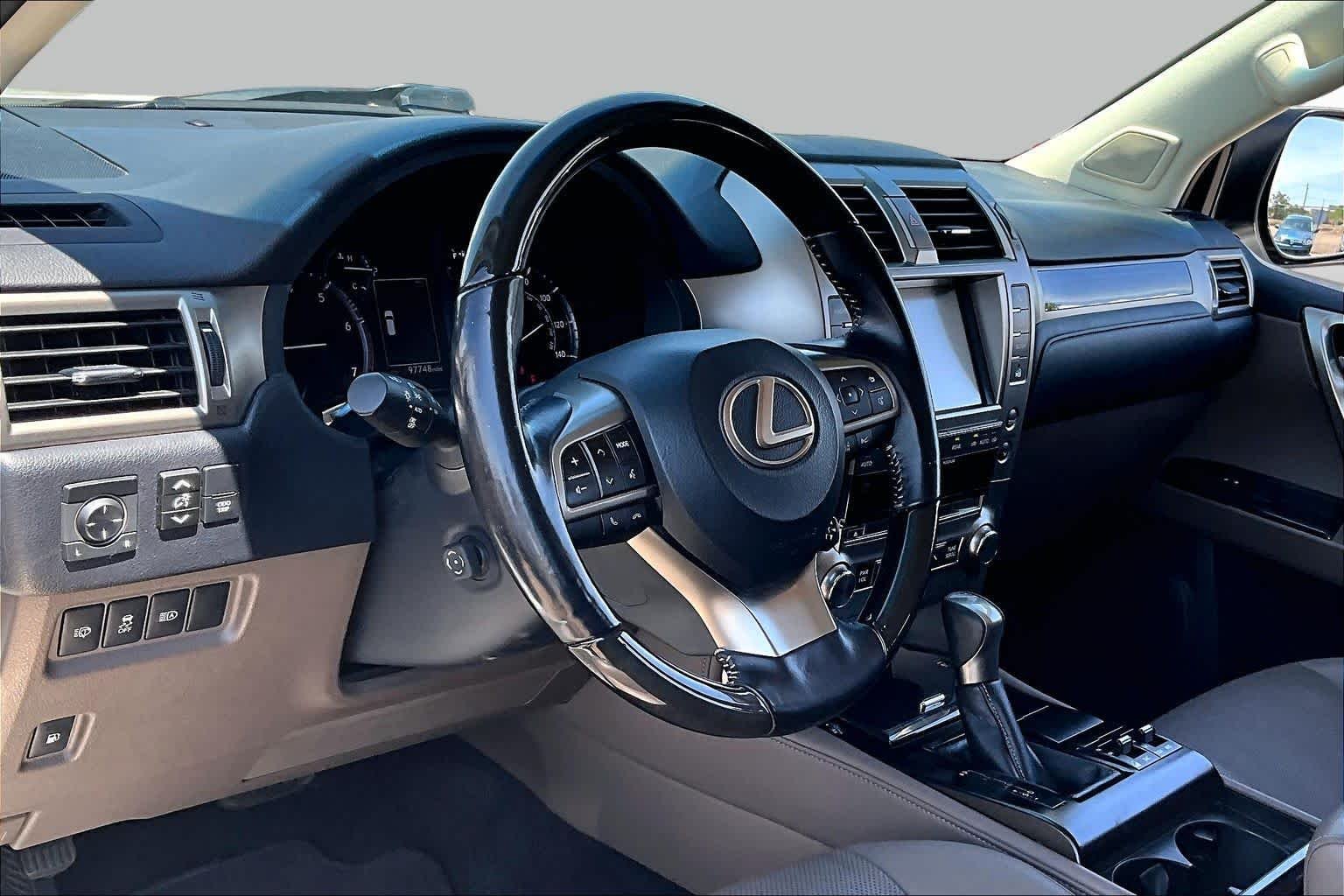 Used 2020 Starfire Pearl Lexus Premium image 15