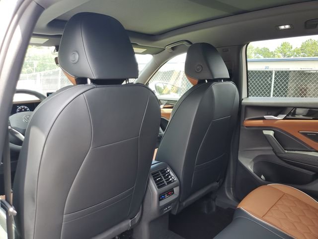 New 2026 White Volkswagen 2.0T SEL R-Line Turbo image 17