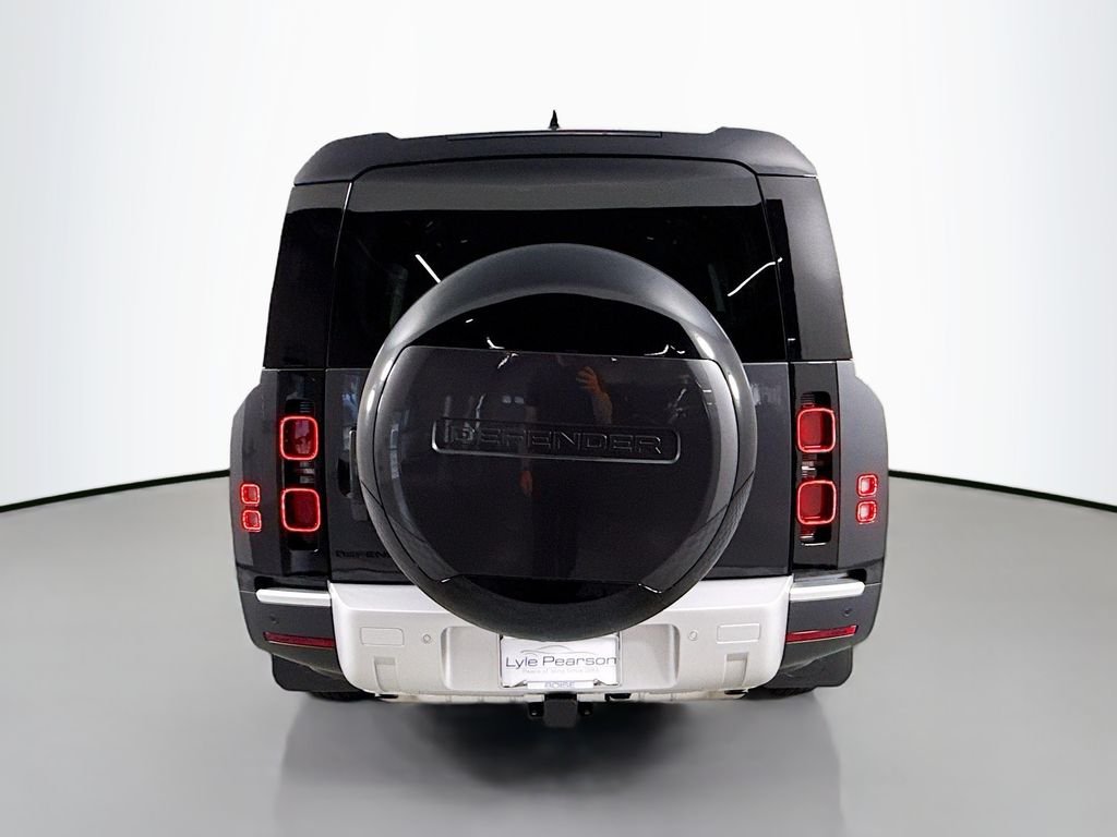 New 2025 Carpathian Grey Land Rover S image 10