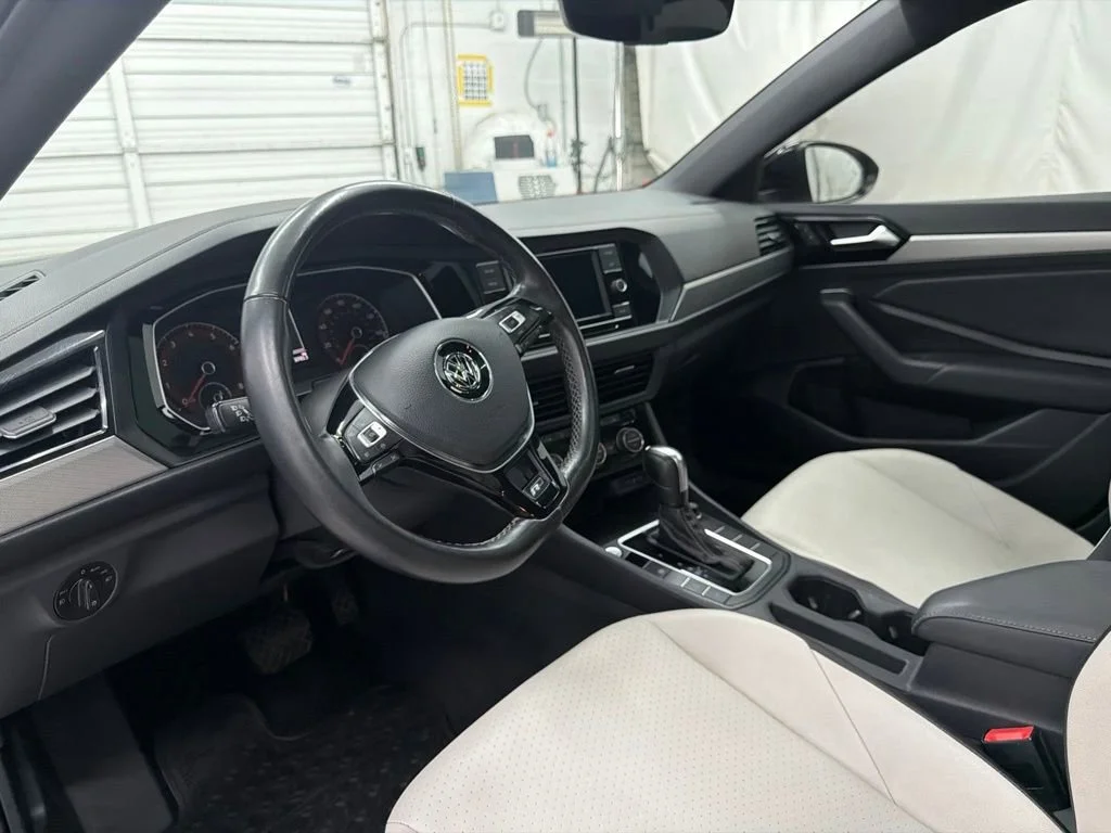 Used 2020 White Volkswagen R-Line image 13