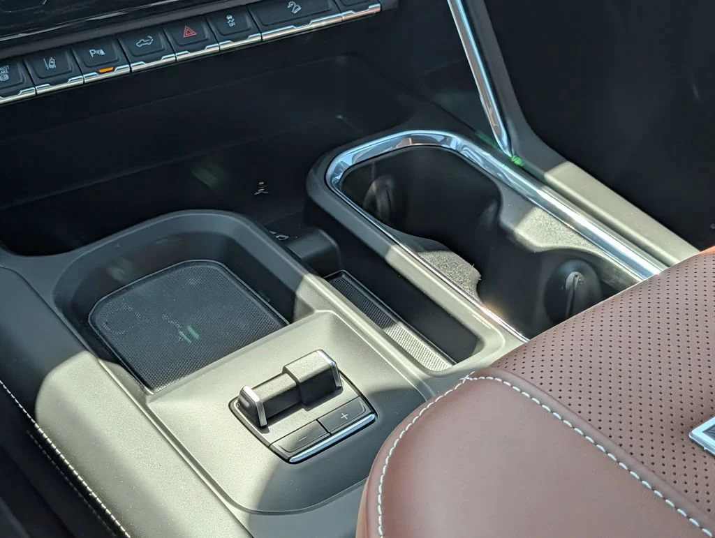2026 GMC Sierra 3500HD Denali Ultimate - Photo 13