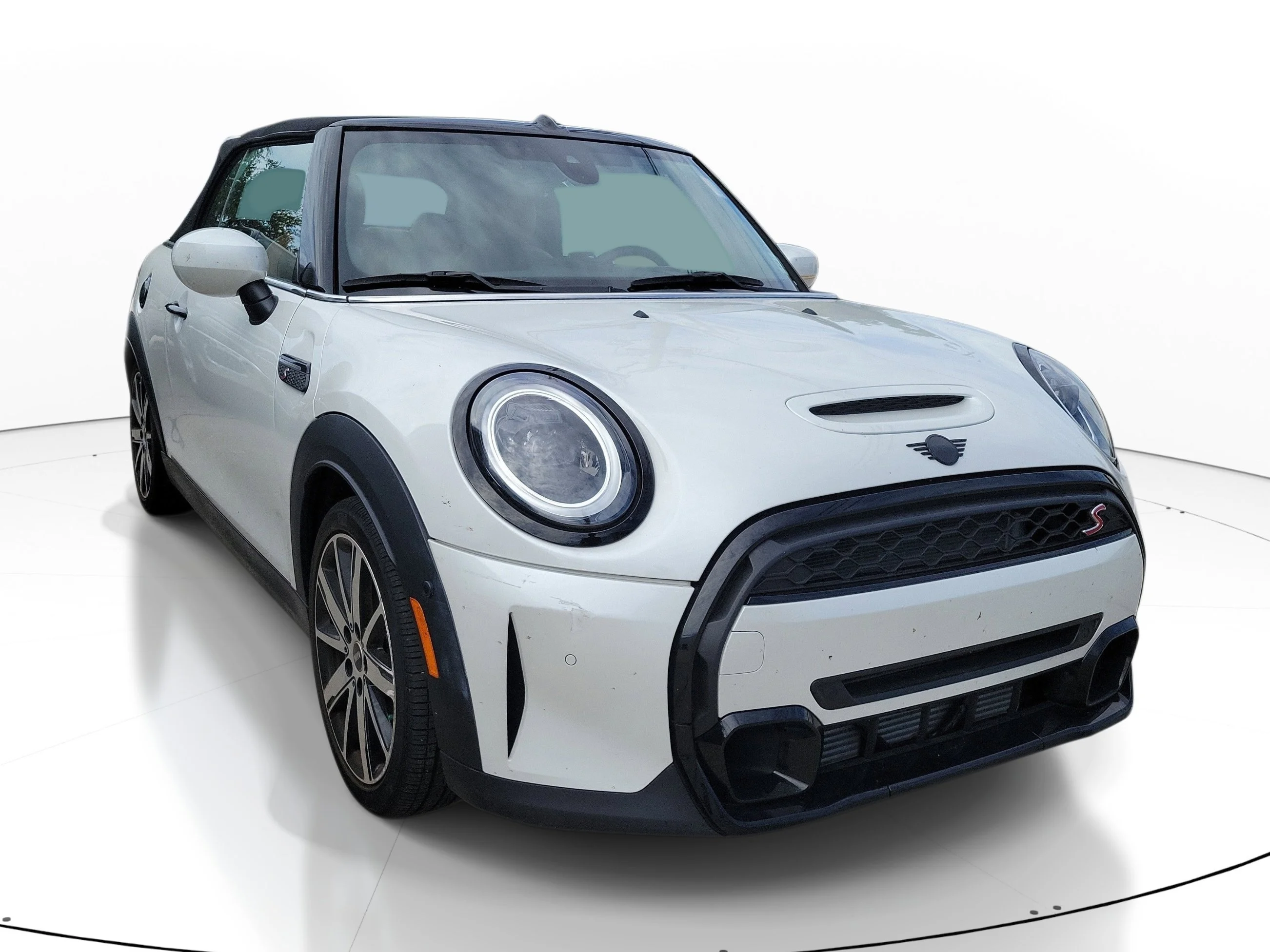 2024 MINI Convertible Cooper S's photo