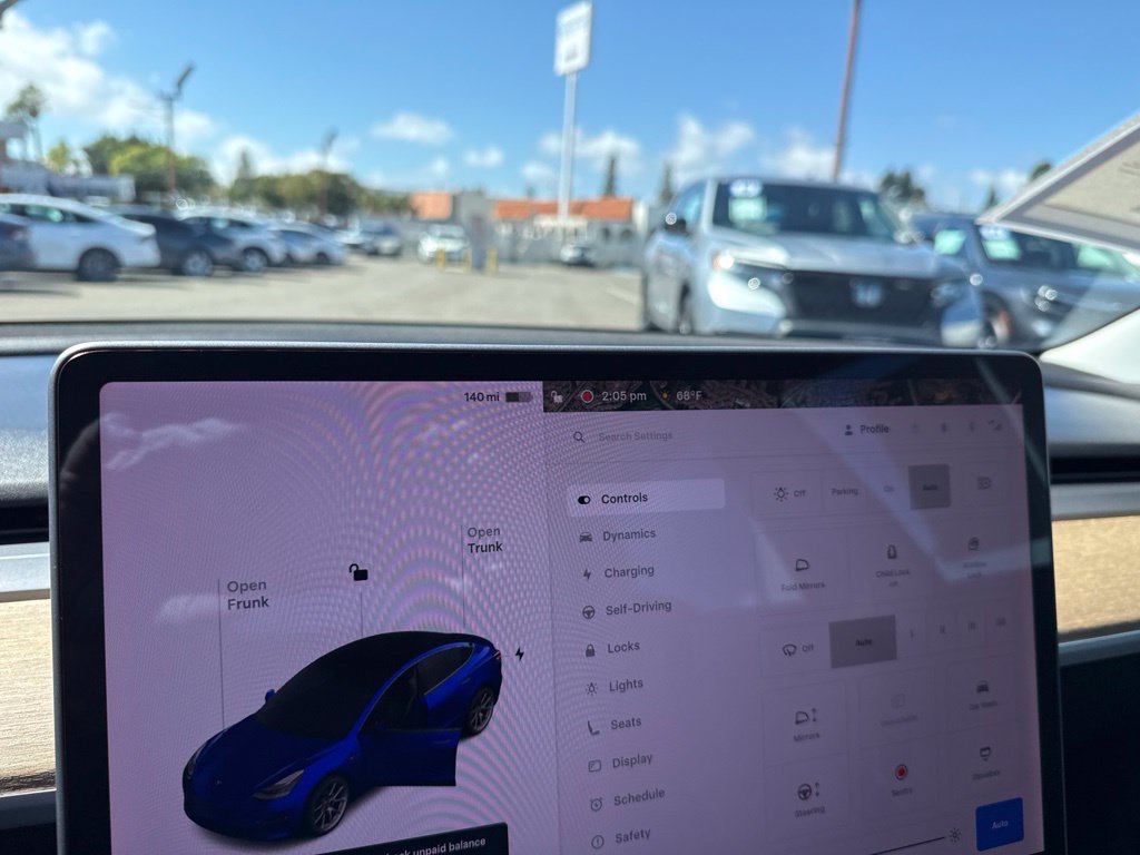 Used 2018 Blue Tesla Long Range image 16