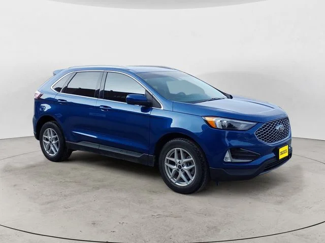 Used 2023 Blue Metallic Ford SEL image 3