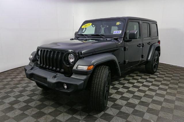 Used 2023 Black Jeep Sport image 5