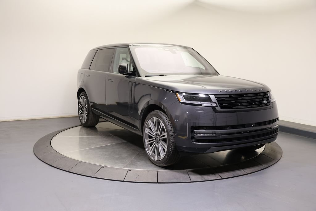 Used 2023 Carpathian Gray Premium Metallic Land Rover SE image 7