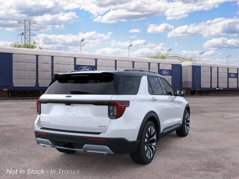 New 2026 Star White Metallic Tri-Coat Ford Platinum™ image 8