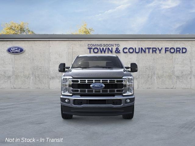 New 2026 Carbonized Gray Metallic Ford XLT image 18