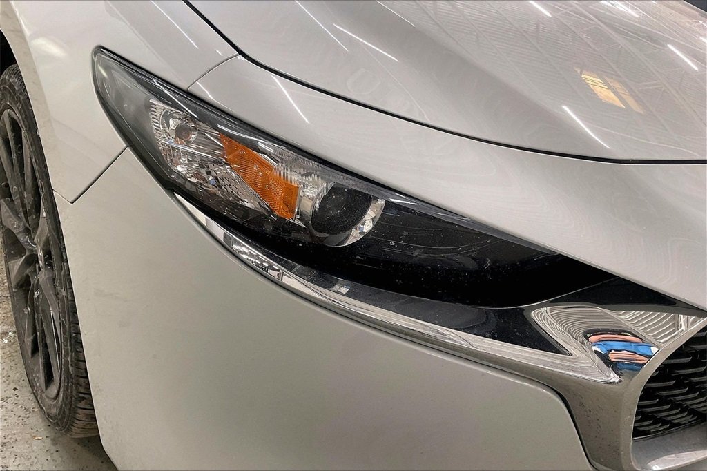 2025 MAZDA MAZDA3 - Image 28