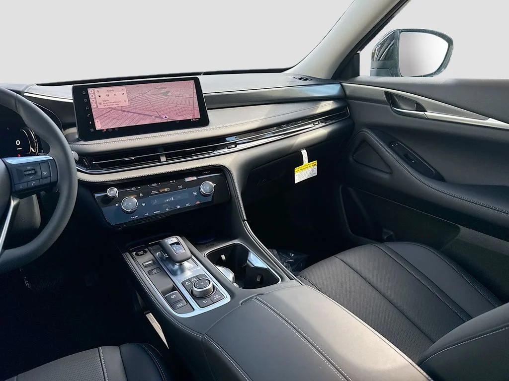 New 2027 BLACK OBSIDIAN INFINITI Pure FWD image 24
