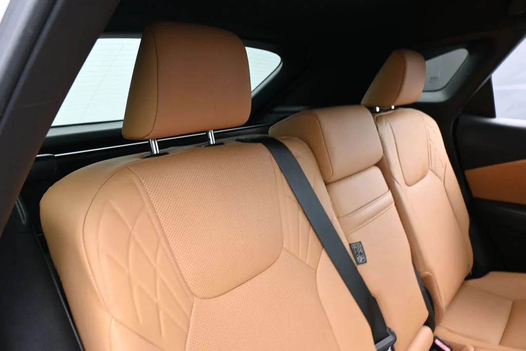Used 2025 White Pearl Lexus 350 image 38
