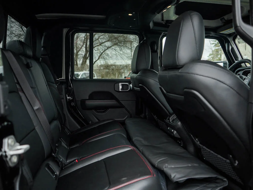 New 2026 Black Clearcoat Jeep Rubicon X image 10