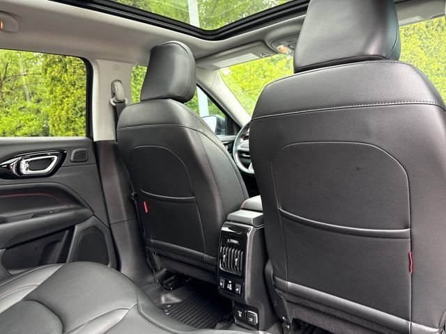 Used 2022 Granite Crystal Metallic Clearcoat Jeep Trailhawk image 21