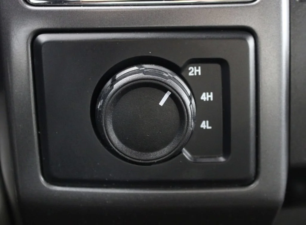 Used 2020 Blue Ford XL image 22