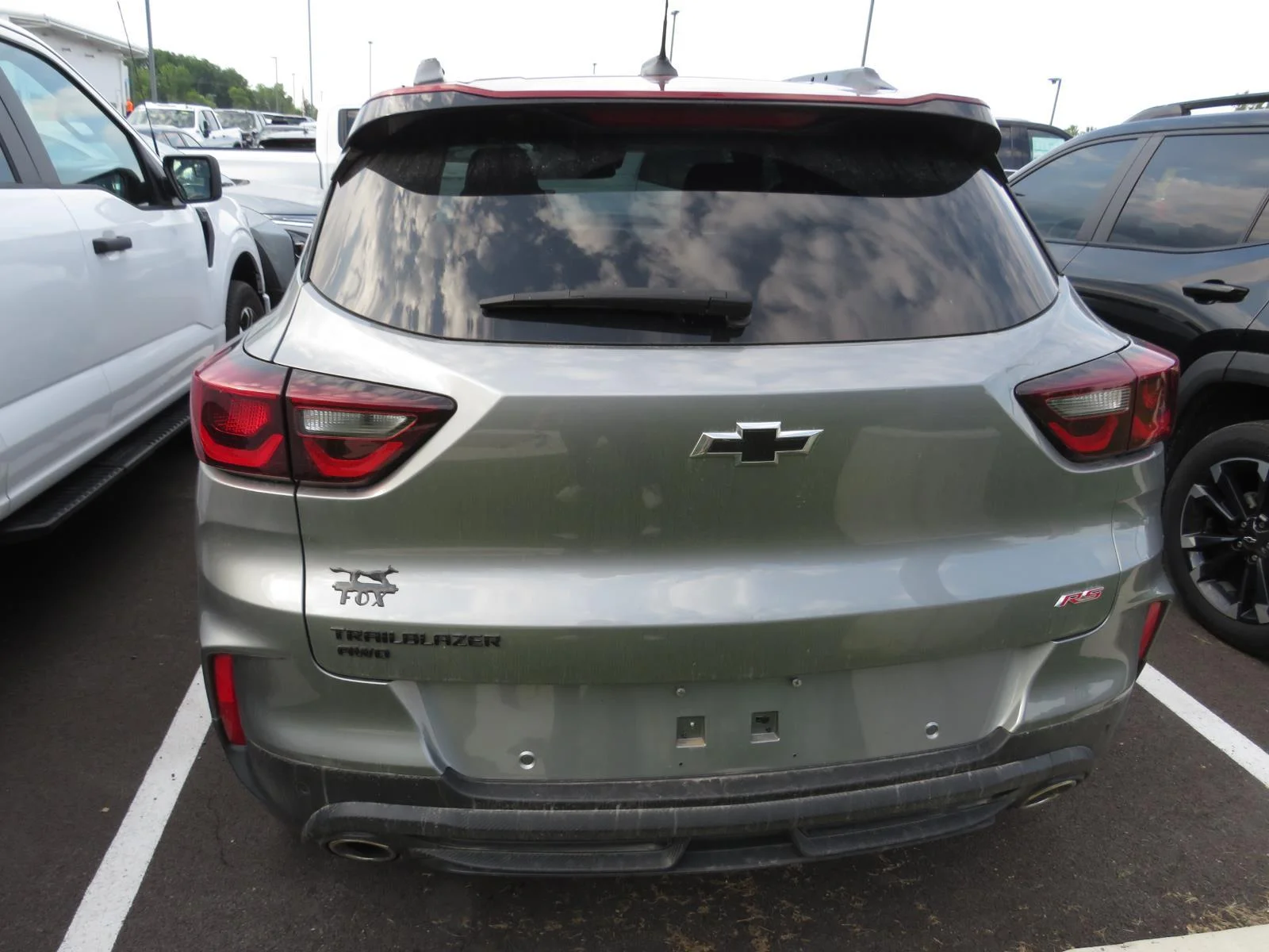 Used 2025 Sterling Gray Metallic Chevrolet RS image 13