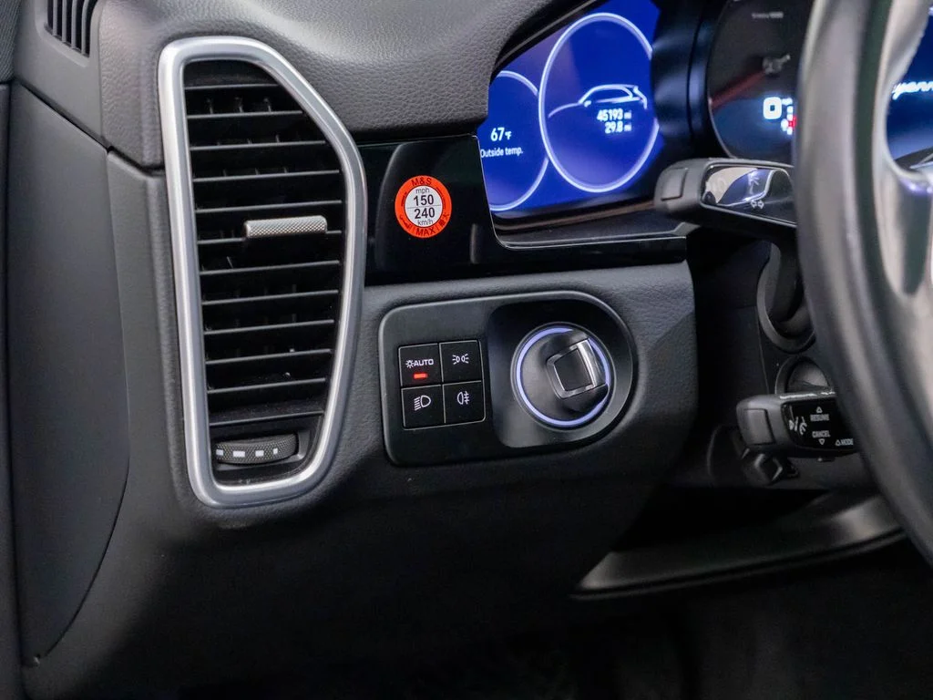 2022 Porsche Cayenne Platinum Edition - Photo 21