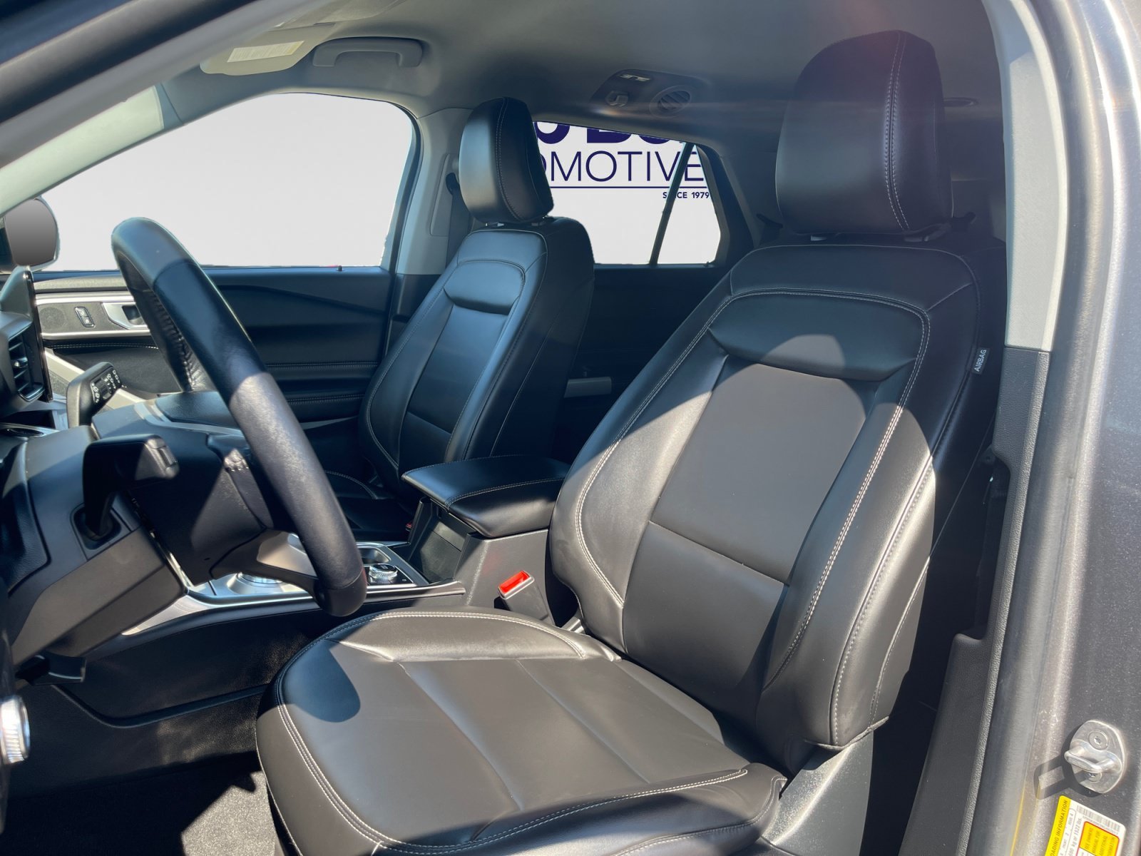 2022 Ford Explorer XLT - Photo 9