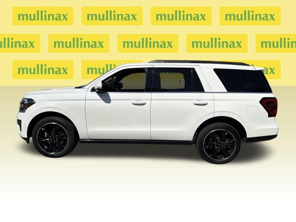 Used 2024 White Ford Limited image 6