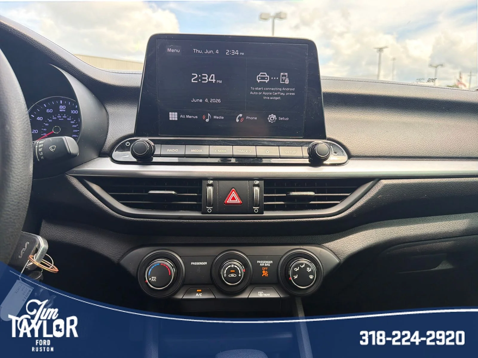Used 2023 Snow White Pearl Kia LXS image 22