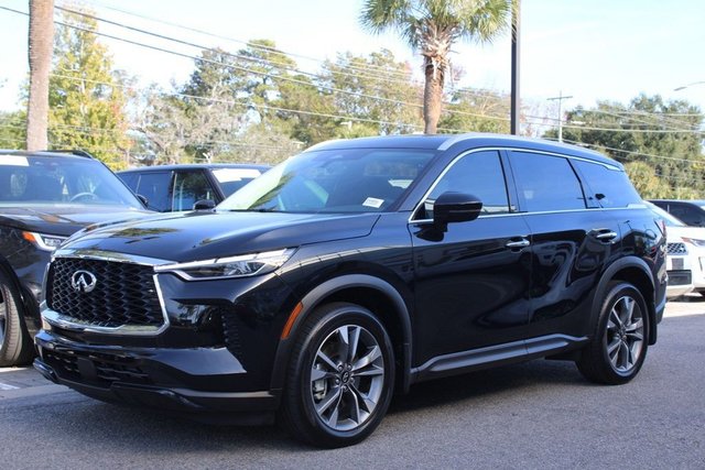 2025 INFINITI QX60 LUXE