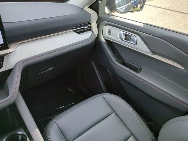 New 2026 Agate Black Metallic Ford Active image 17
