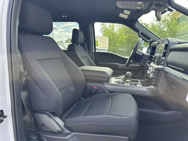 New 2026 Oxford White Ford XLT image 26