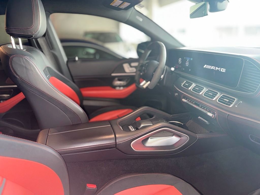 Used 2024  Mercedes-Benz GLE 53 AMG® image 5