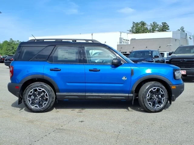 New 2026 Velocity Blue Metallic Ford Outer Banks image 23