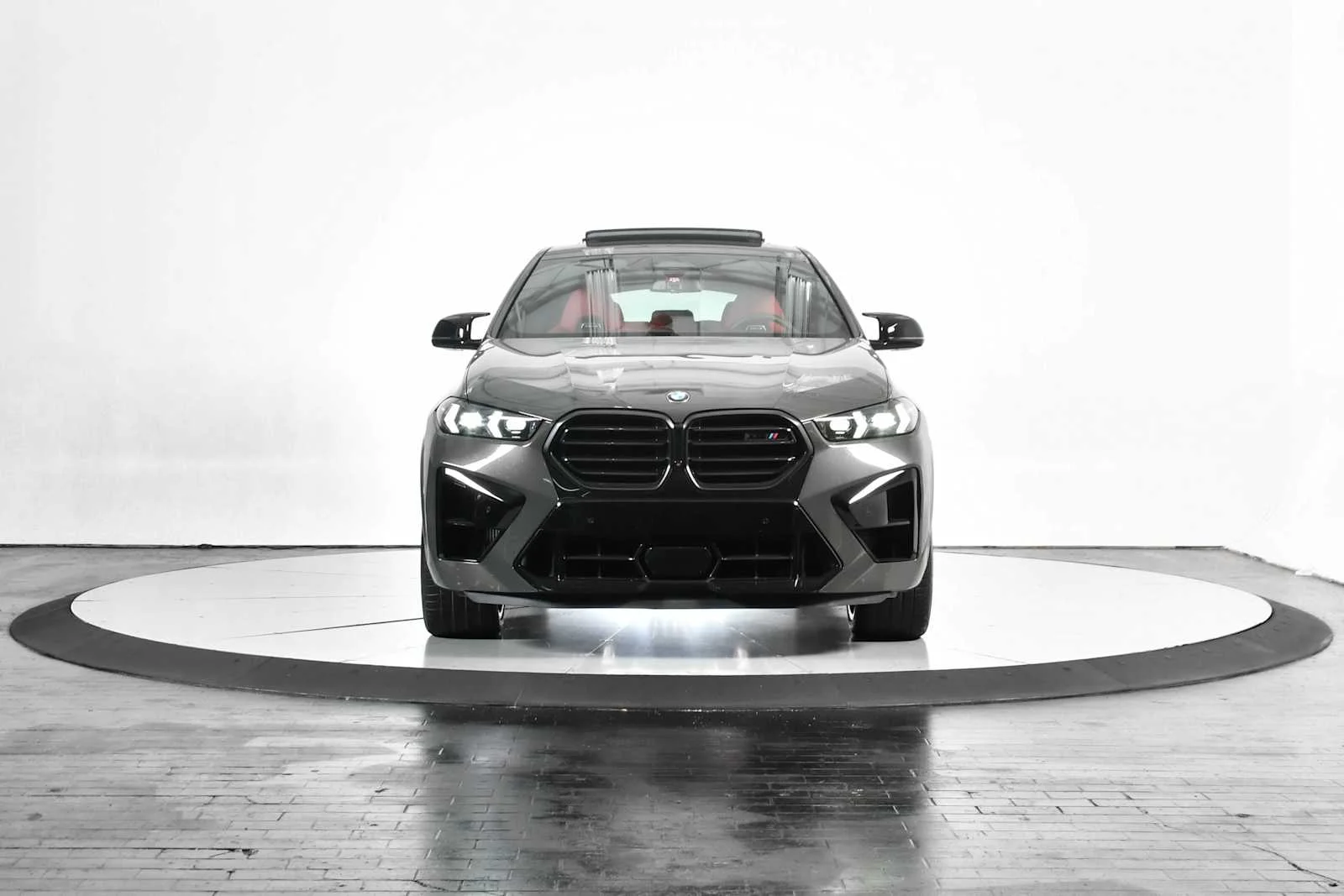 Used 2025 Dravit Grey Metallic BMW  image 9