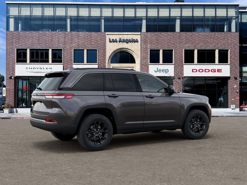 New 2026 Gray Jeep Altitude image 4