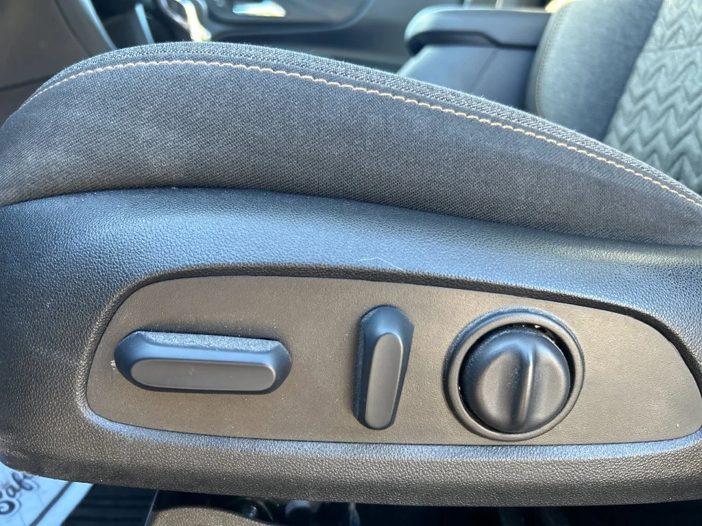 Used 2023 STERLING GRAY METALLIC Chevrolet LT image 20